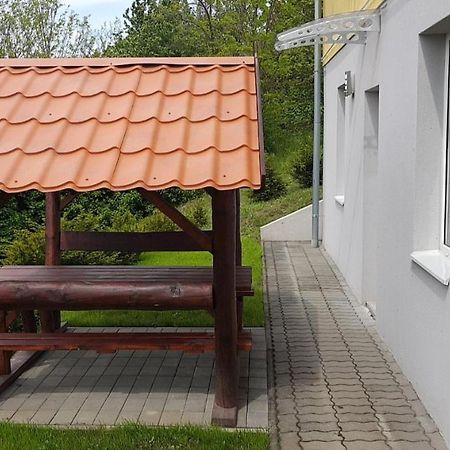 Nefelejcs Vendeghaz Hotel Balatonkenese Eksteriør billede